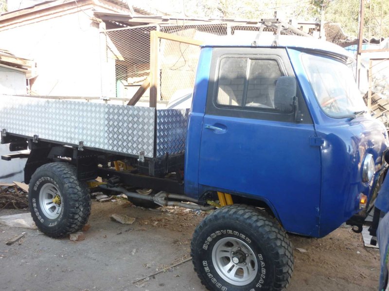УАЗ 3303 головастик