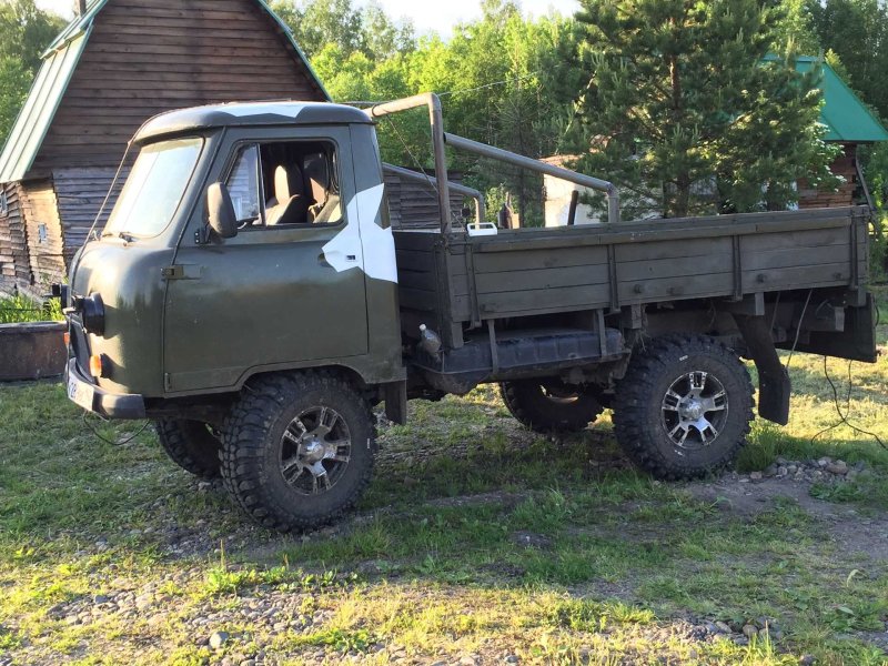 УАЗ 3303 головастик