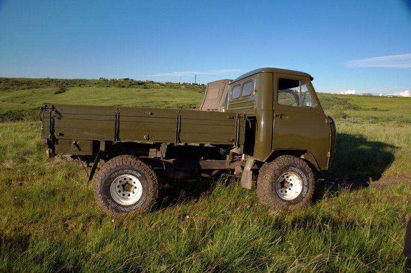 УАЗ 3303 бортовой 6х6