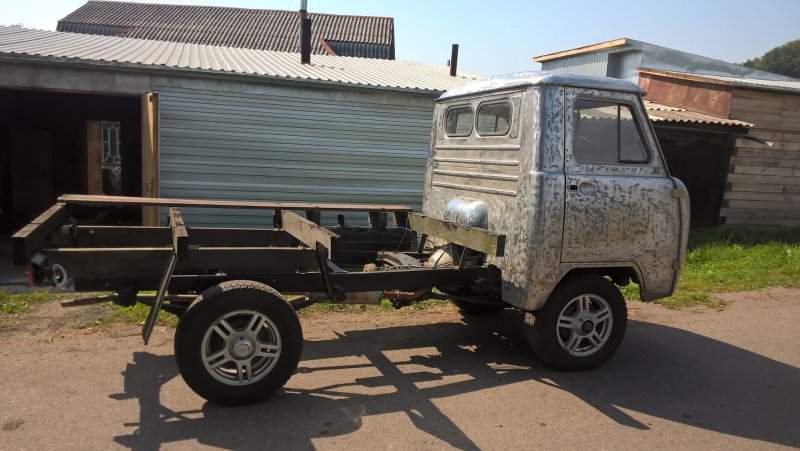 УАЗ 3303 головастик из буханки