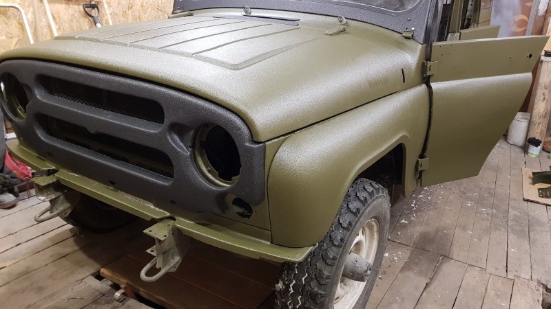 Нива цвет хаки 303 Раптор