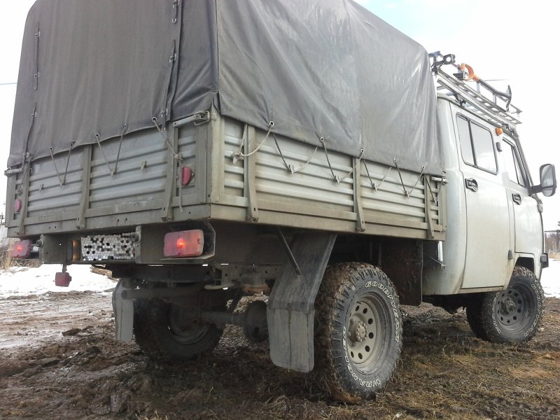 Крепление бортового кузова УАЗ 39094