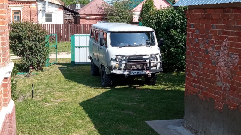 УАЗ 3741-210