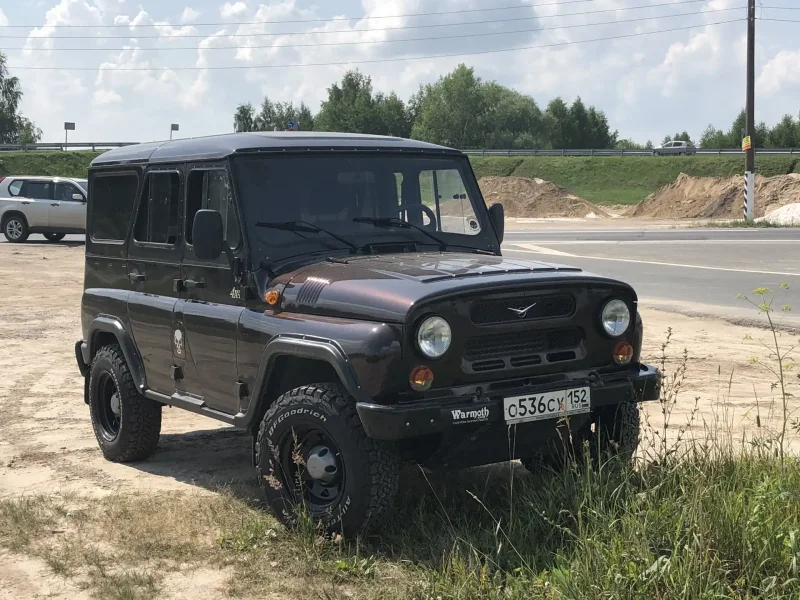 УАЗ 469 Хантер черный