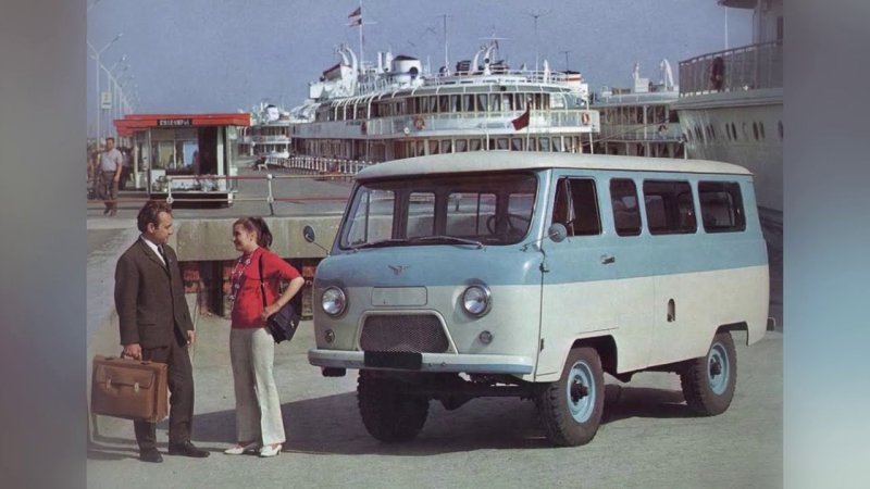 Jeep forward Control FC-150