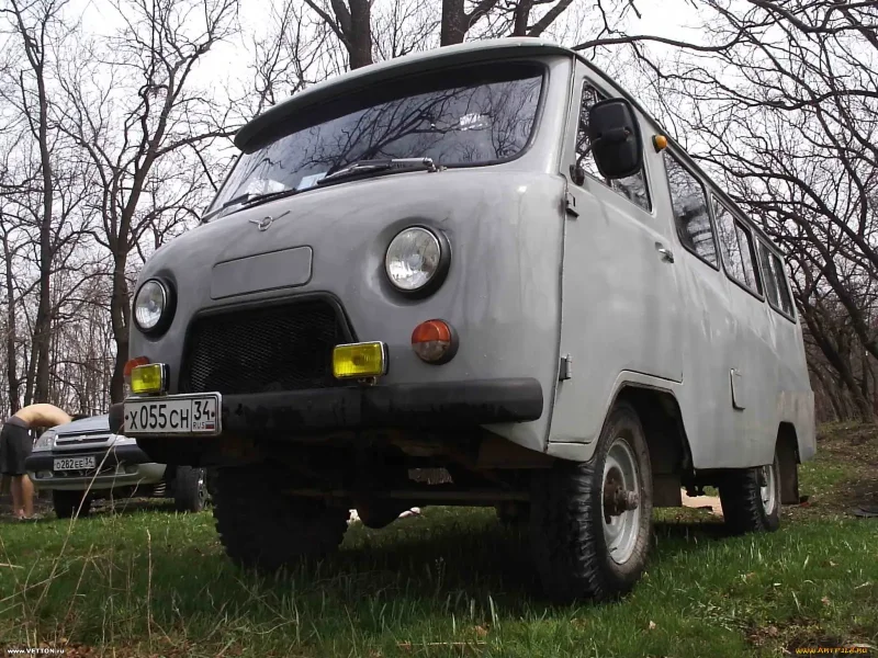 Машина УАЗ 310