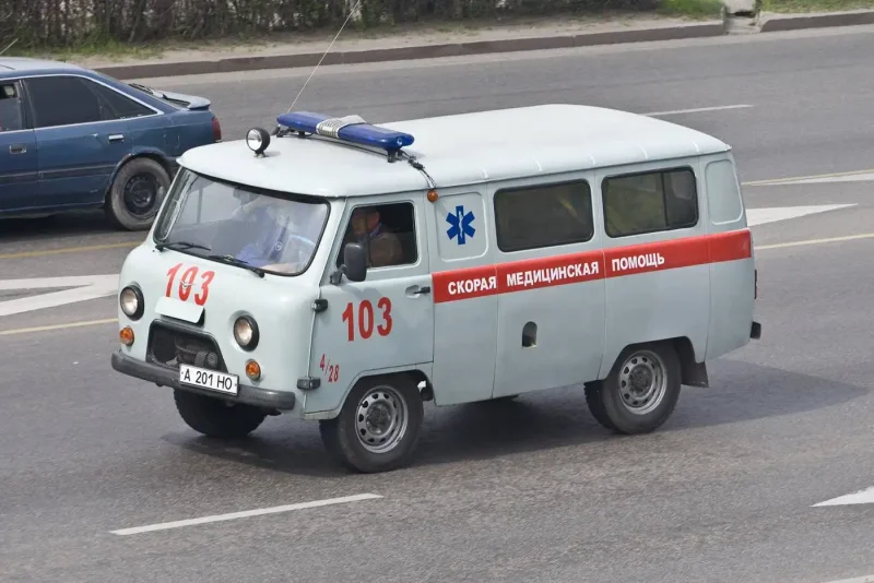 Буханка УАЗ 452 скорая