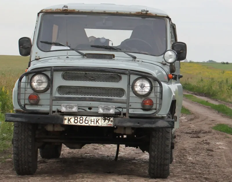 УАЗ 3151 спереди