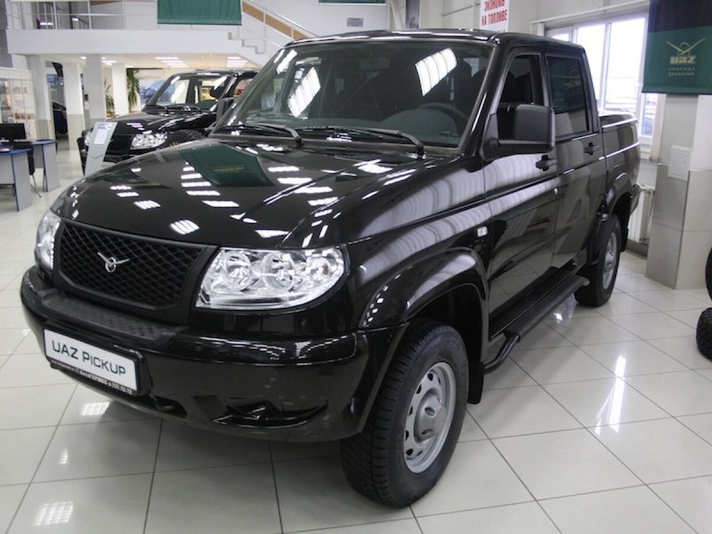 Черный УАЗ Pickup
