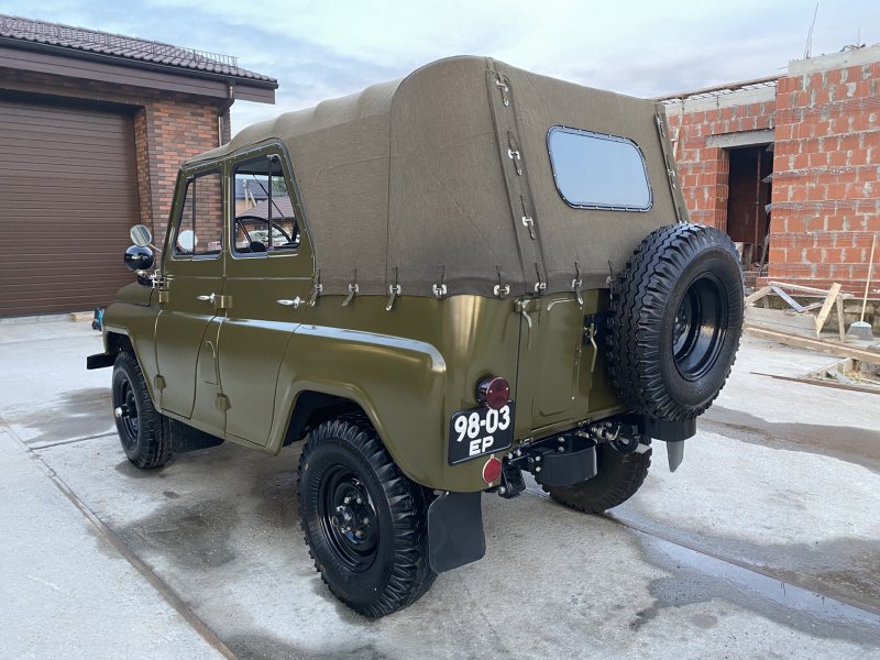 UAZ (УАЗ) 3151