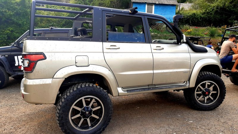 UAZ Patriot Pickup Tuning
