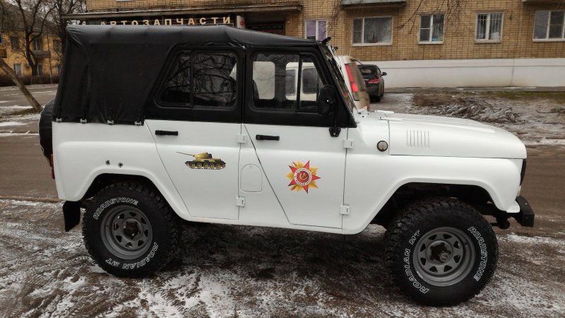 УАЗ-315195 Hunter белый