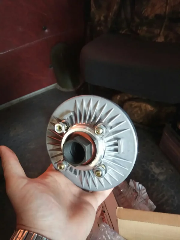 302 006 586 Вискомуфта вентилятора