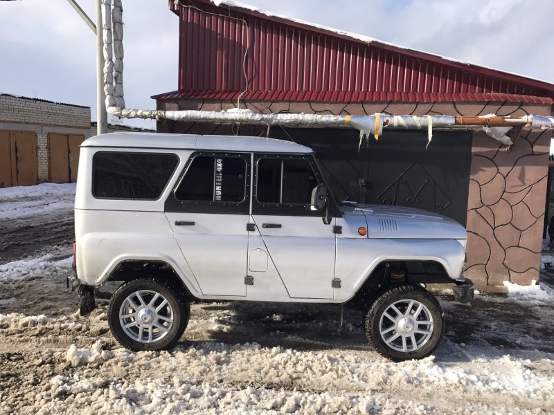 УАЗ Hunter r22