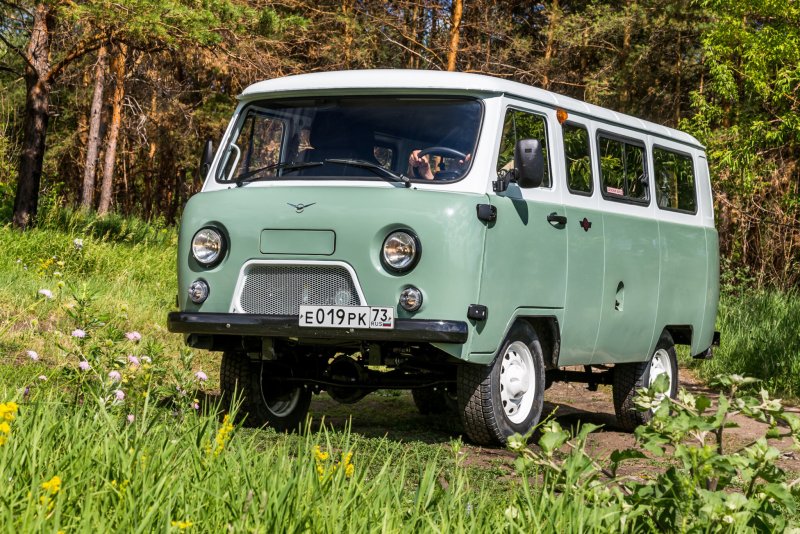 УАЗ 452