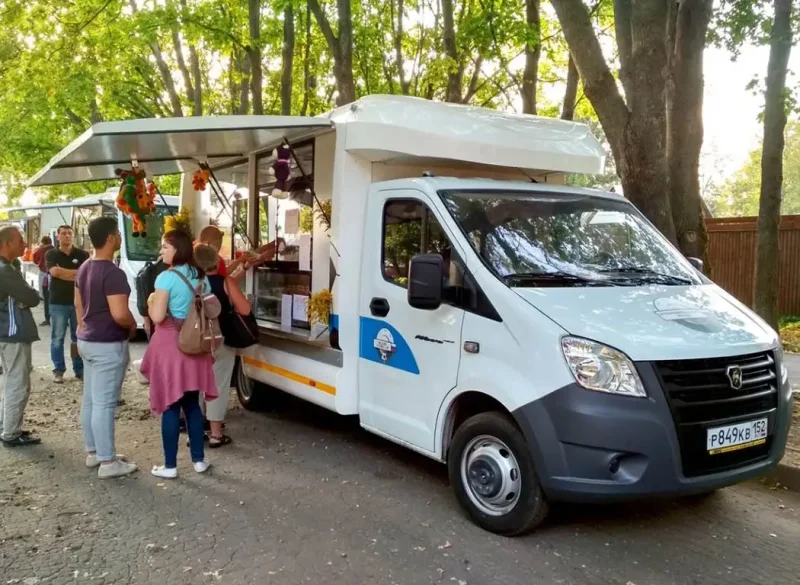 1333233 Автолавка