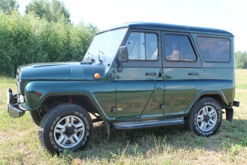 Бездорожник УАЗ Люкс-021