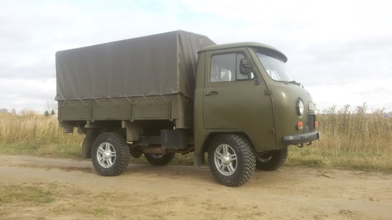 УАЗ 3303 головастик