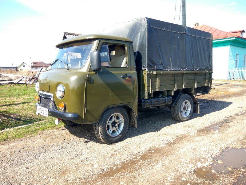 УАЗ 3303 перегруз