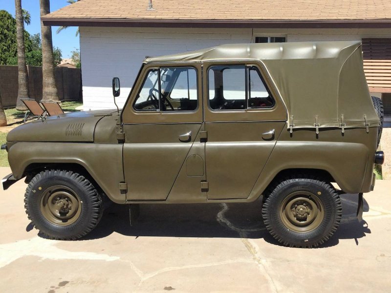 УАЗ-469, ВАЗ-2121, СПМ-1 Форсаж