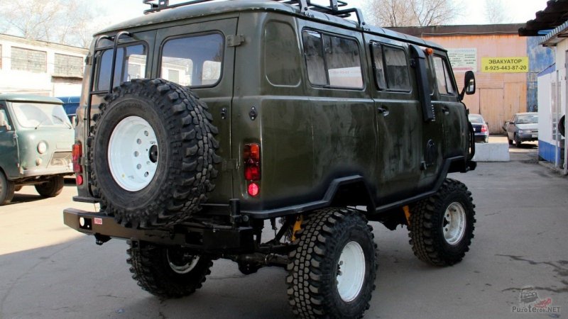 УАЗ буханку на 35