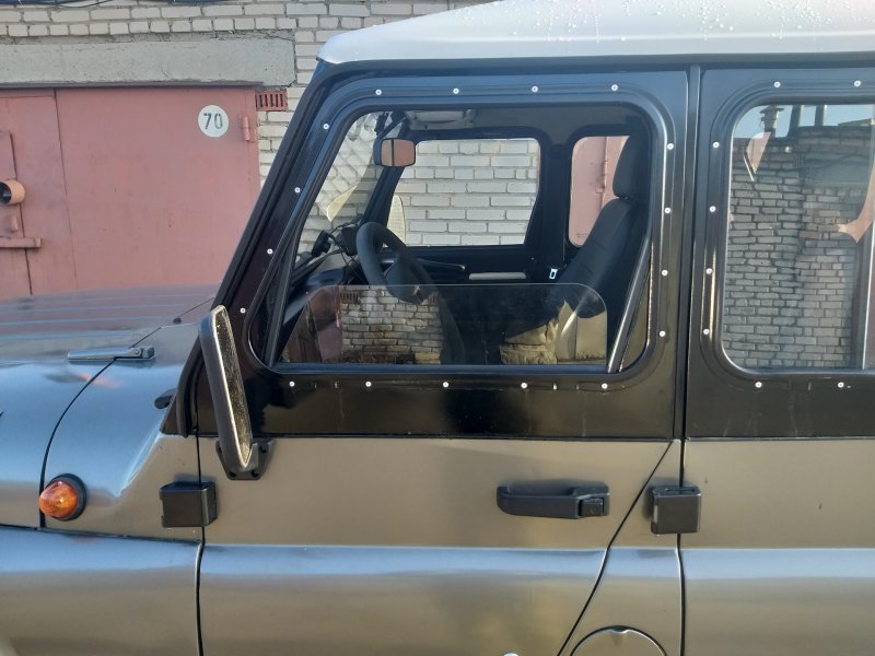 УАЗ 2206 окно раздвижное