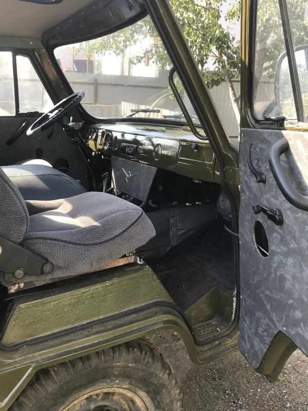 УАЗ 3303 салон