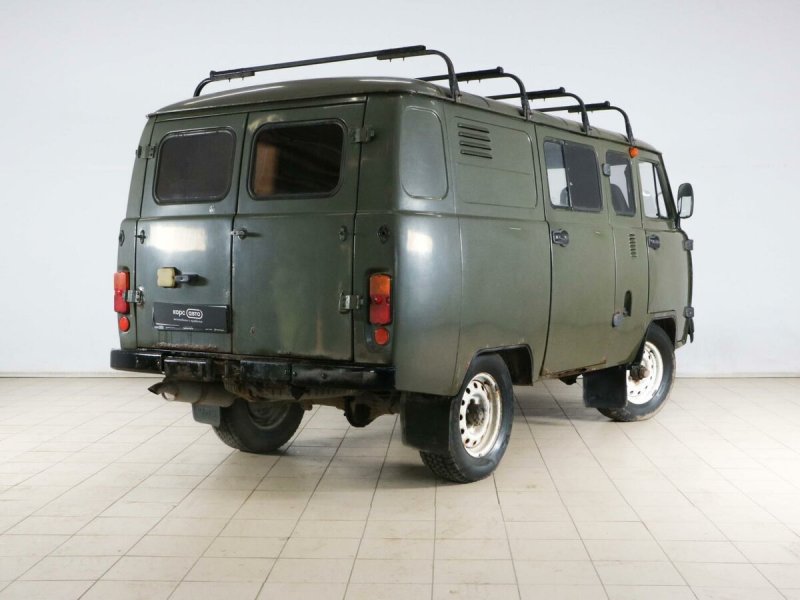 УАЗ 3909 новый сзади