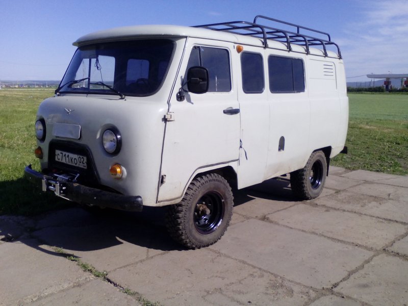 Инкассаторская машина УАЗ 3909