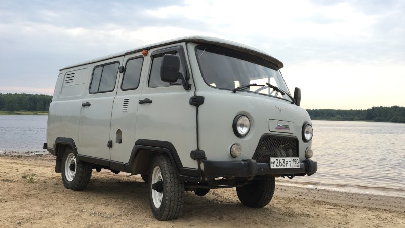 УАЗ 3909 внедорожник