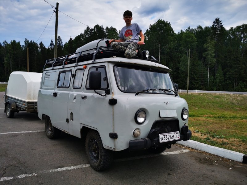 УАЗ 3909 легковой?
