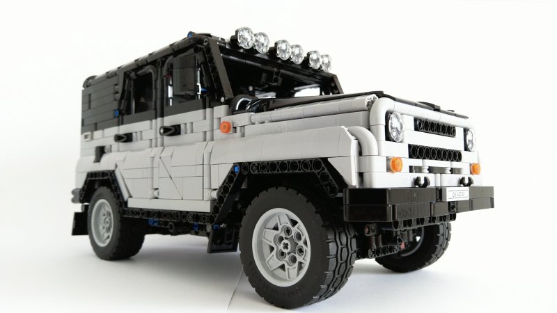 LEGO Technic УАЗ 3151