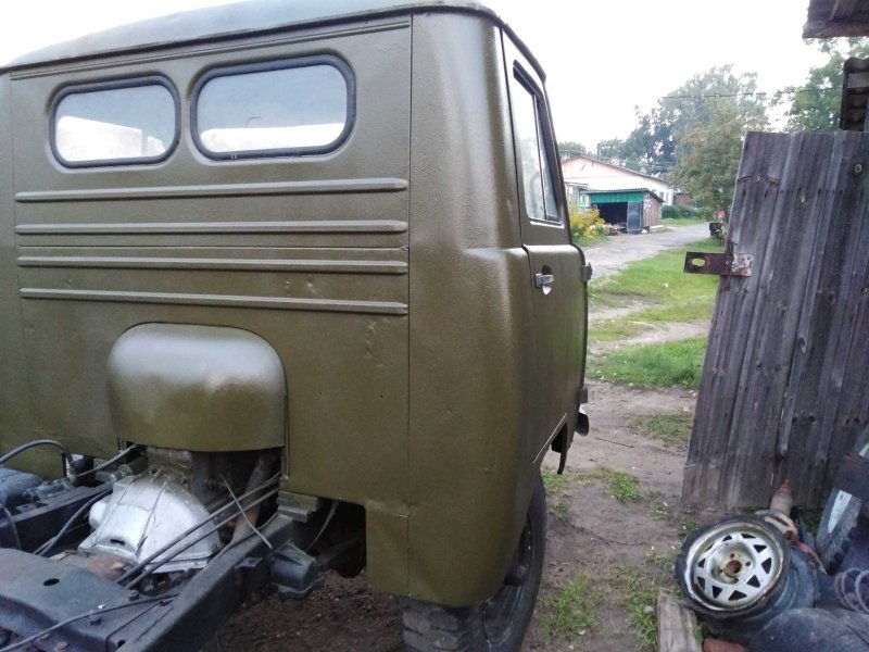 УАЗ бортовой 3303 кабина