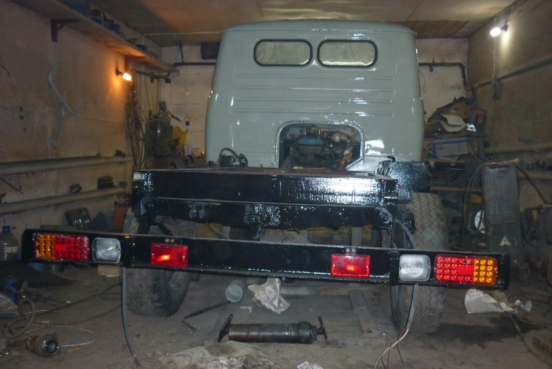 УАЗ 3303 бортовой лифтовый