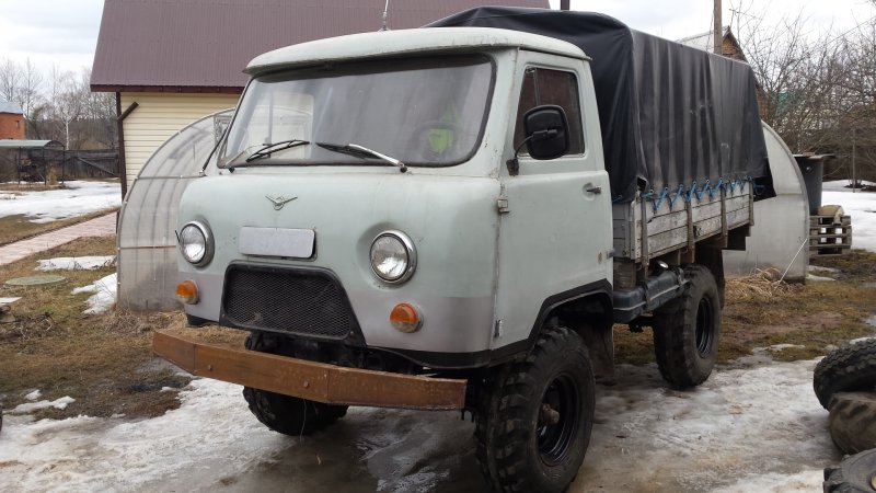 Крепеж кузова УАЗ 3303
