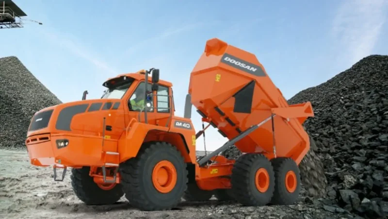 Шарнирно-сочлененный самосвал Doosan da45