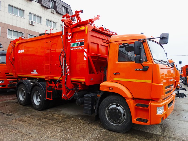 КАМАЗ 65115 мусоровоз
