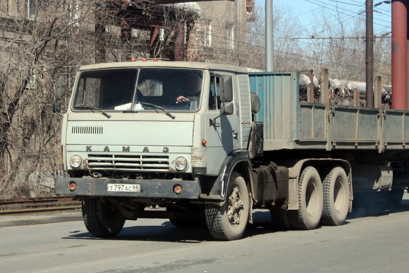 КАМАЗ 54112