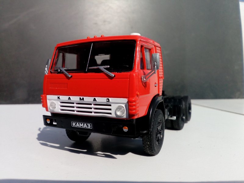 КАМАЗ 54112 седельный тягач