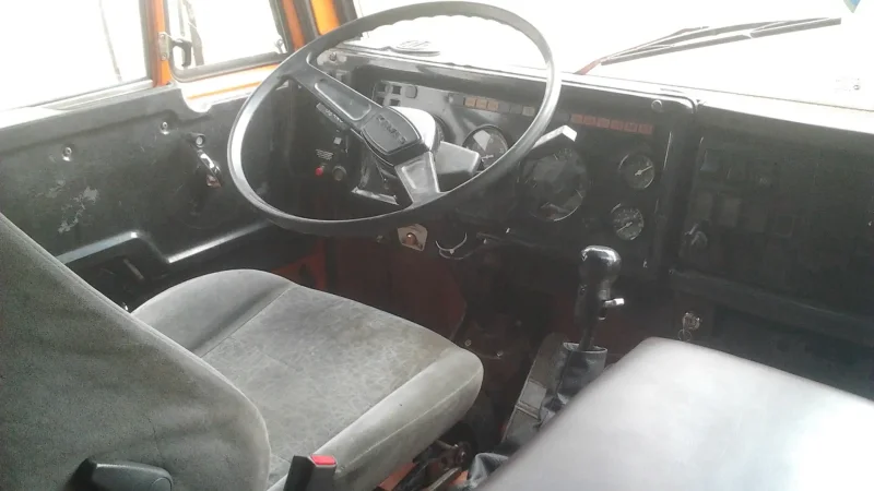 КАМАЗ 5320 салон кабины