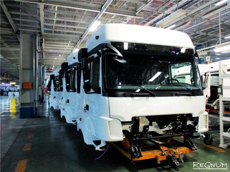 КАМАЗ-5490 кабина