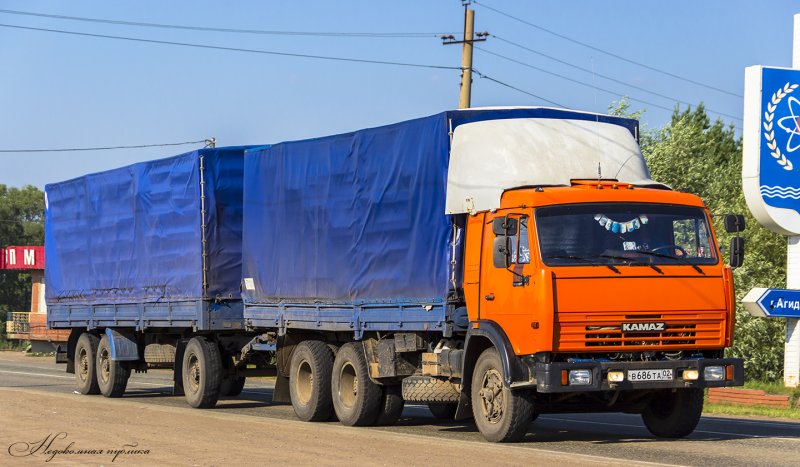 КАМАЗ 5320 седельный тягач