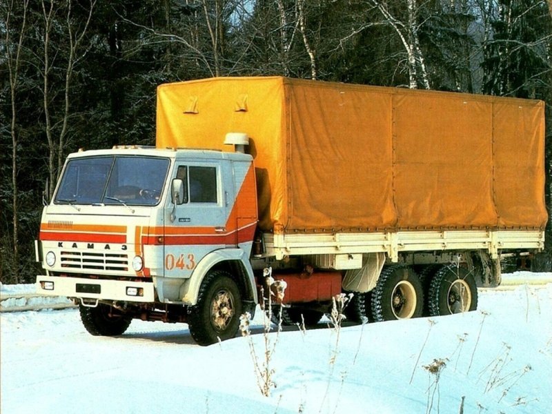 КАМАЗ 53212 седельный тягач