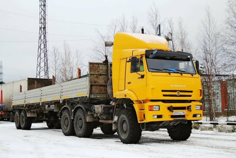 КАМАЗ 6520 шаланда
