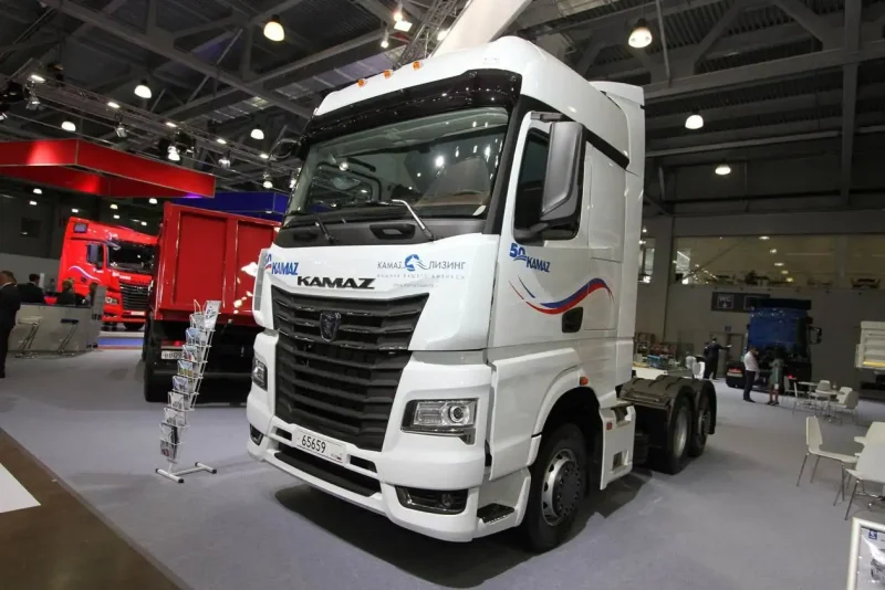 Новый КАМАЗ тягач 54901
