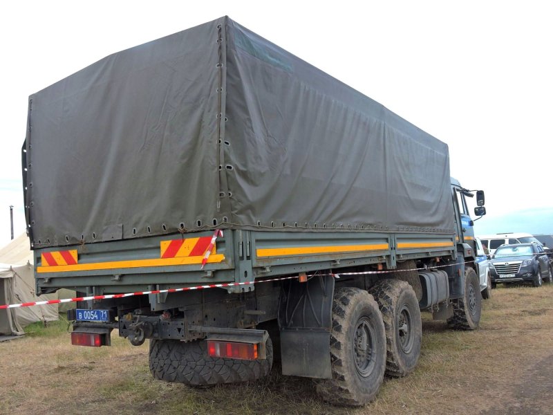 КАМАЗ 43118 тентованный военный