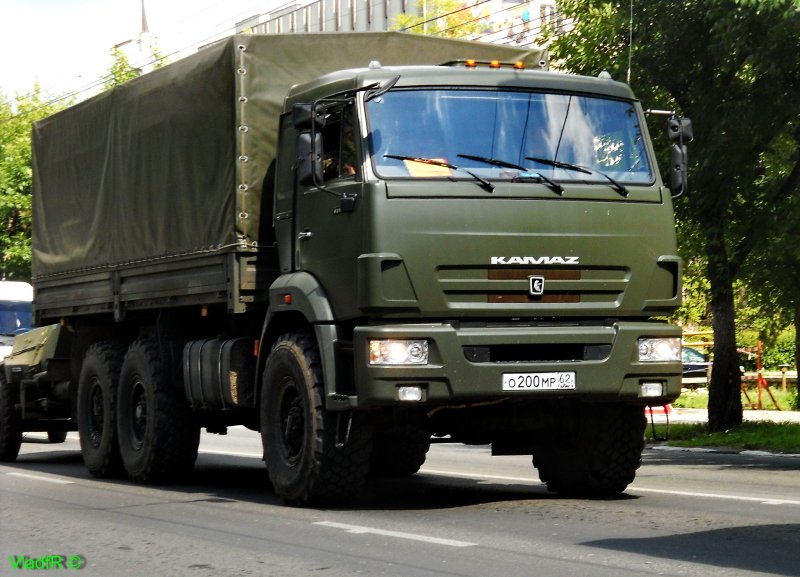 КАМАЗ 43118 военный бортовой