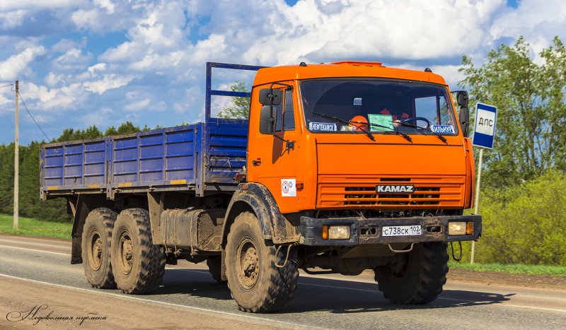КАМАЗ 43118 чёрный бортовой