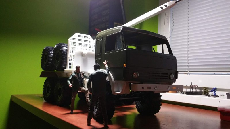 КАМАЗ 5350 поднятая кабина