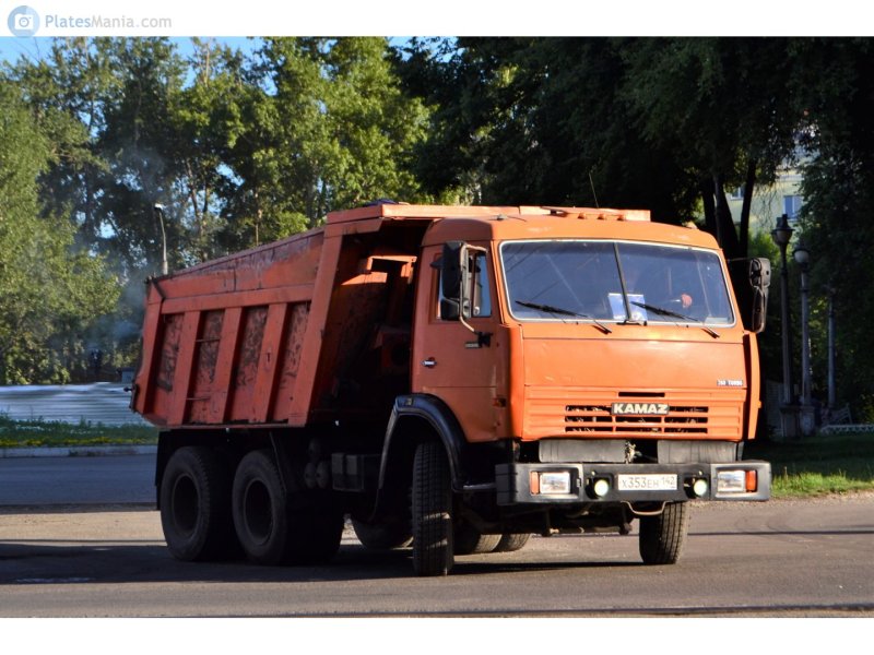 КАМАЗ 142